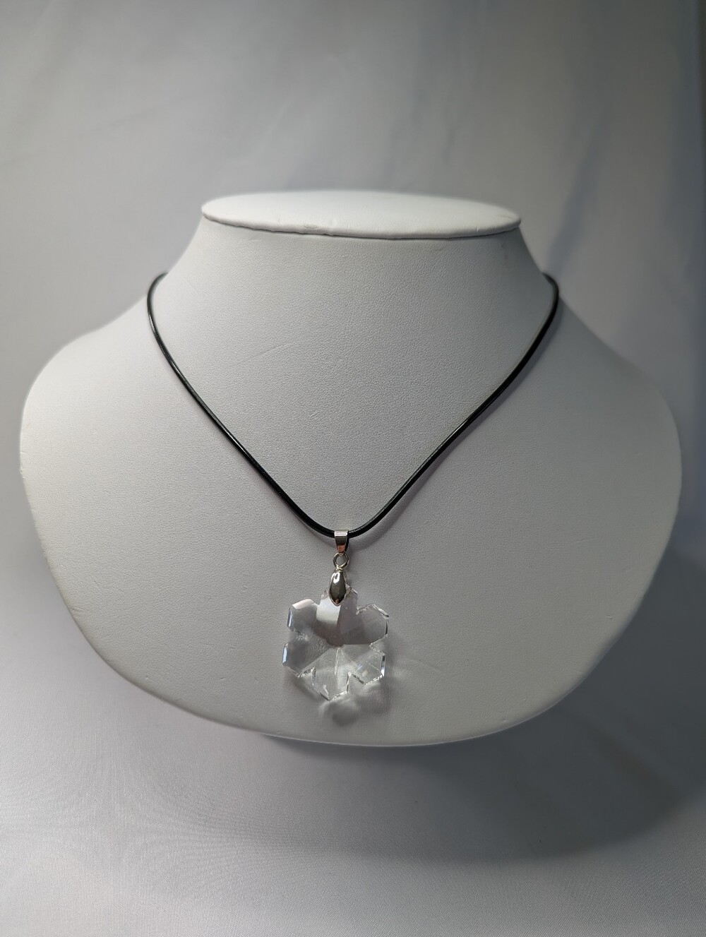 Crystal Snowflake Pendant Necklace - Clear